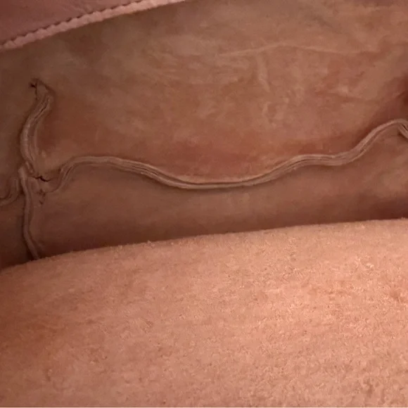 Elegant Portland Leather Tote Bag - Picture 4 of 7